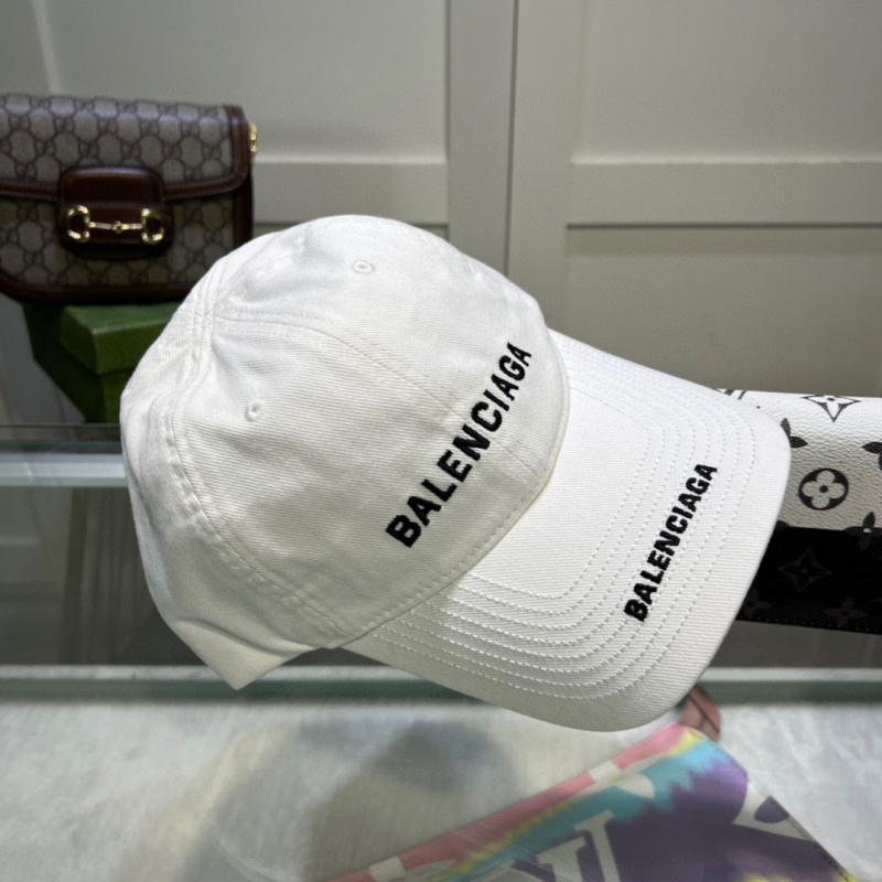 BALENCIAGA